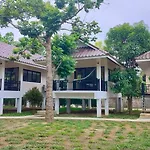 Family Hut Pai