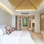 Sareeraya Villas & Suites