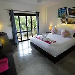 Greenlight Fisherman\'S Village Resort & Cafe