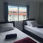 Chill Inn Chaweng Hostel And Cafe