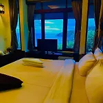 Salad Buri Resort- Sha Extra Plus