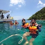 Salakphet Resort
