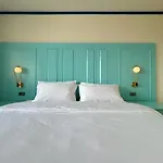 Jomtien Beachfront Apartment