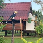 Angthong Beach Resort