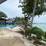 Sunset Beach Villas