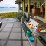 Villa Emerald