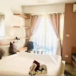 Replay Residence & Pool Villa