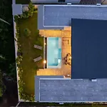 Villa Erika Garden View - Included Airport Pick Up