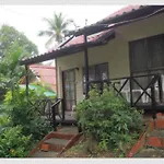 Tropical Garden Bungalow