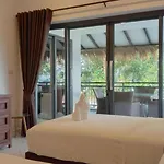 Sunrise Beach Resort