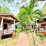 Lanta Palm Beach Resort , Beach Bungalow - Koh Lanta