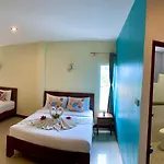 Lanta Just Come Hotel