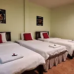 Kluay Mai Guest House