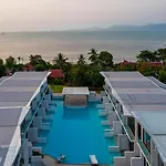 Unique Pool Slide Access Townhouse