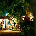 Happy Lagoon Bungalow