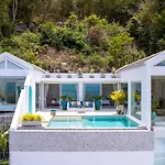 Villa Mila In Bangpor Beach