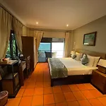 Beyond The Blue Horizon Boutique Bungalows