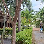 Lanta Salamat House