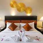Amora Thapae Hotel Chiang Mai