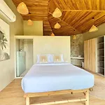 Villa Dana - 2Br Sea View And 1 Studio Room
