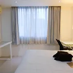 Baanpoon Apartment