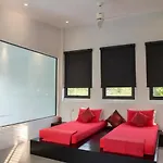 Yin Kuo Villa Private Pool - Beach Side