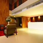 Page 10 Hotel