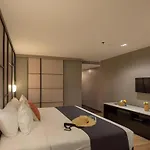 Page 10 Hotel
