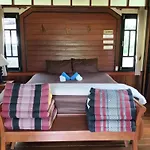 Dewshore Resort