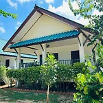 Three Trees Samui Resort - Sarocha Villa