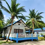 Rung Arun Resort