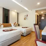 Golden Jomtien Beach Hotel