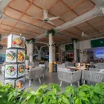 Arkbar Beach Club