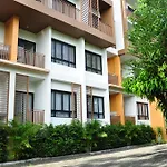 Dusit Naka Place