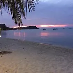The Boardroom Beach Bungalows