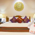 Royal Phawadee Village Patong - 2 Minutes Walk To The Beach