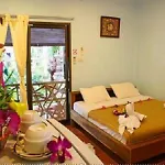Penny\'S Bungalow Resort