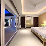 Baan Rim Talay