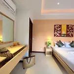 Baan Rim Talay