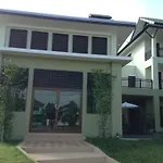 Koh Loi Hotel