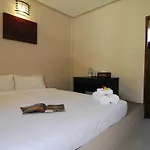 Hutcha Resort