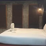 Jj Bungalow