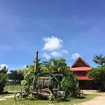 Heun Baan Rong Khun Resort