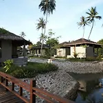 Hutcha Resort