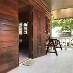 No Name Bungalow Haad Yao