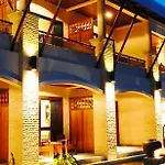 Weekender Resort & Spa