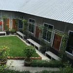 Zan Pla Nade Guesthouse
