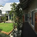 Zan Pla Nade Guesthouse