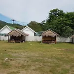 Lanta Local Hut
