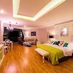 Ao Nang Hipster Hotel